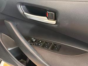 Toyota Corolla hatch 1.8 Hybrid XS - Image 19