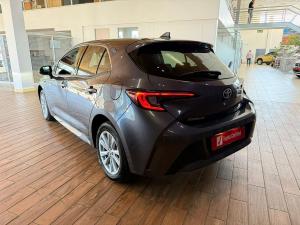 Toyota Corolla hatch 1.8 Hybrid XS - Image 4