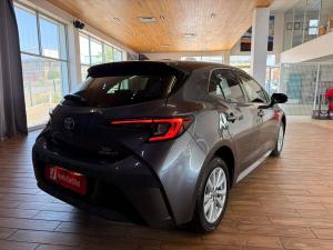 Toyota Corolla hatch 1.8 Hybrid XS - Image 6