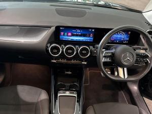 Mercedes-Benz GLA GLA200 Progressive - Image 11