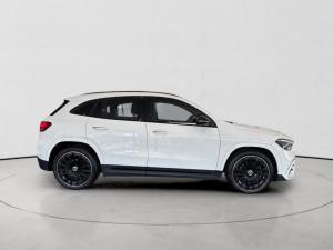 Mercedes-Benz GLA GLA200 Progressive - Image 8