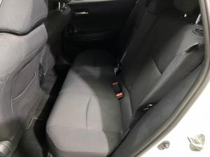 Toyota Corolla Cross 1.8 Xi - Image 9