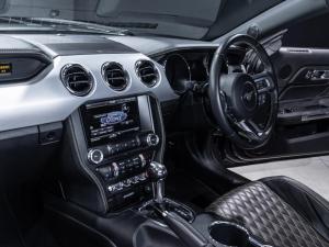 Ford Mustang 5.0 GT fastback auto - Image 17