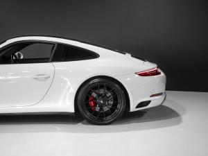 Porsche 911 Carrera GTS coupe - Image 16