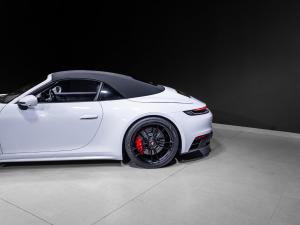 Porsche 911 Carrera GTS cabriolet manual - Image 6