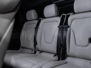 Mercedes-Benz V-Class V300d Exclusive - Image 17
