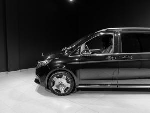 Mercedes-Benz V-Class V300d Exclusive - Image 3