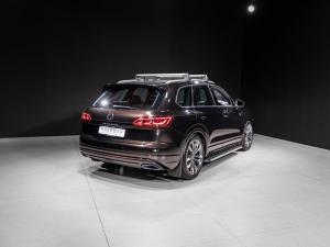 Volkswagen Touareg V6 TDI Executive R-Line - Image 25