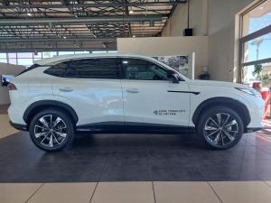 MG HS 1.5T Luxury - Image 2