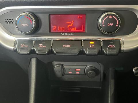 Image Kia Rio hatch 1.4 Tec