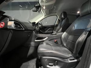 Jaguar F-Pace 25d AWD R-Sport - Image 24