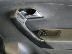 Volkswagen Polo Vivo hatch 1.4 Comfortline - Image 16