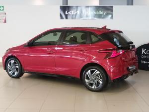 Hyundai i20 1.0T Fluid auto - Image 6