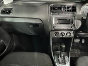 Volkswagen Polo Vivo hatch 1.6 Comfortline auto - Image 8