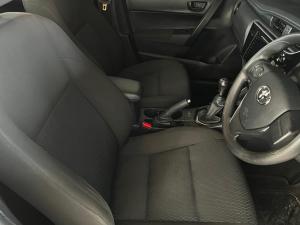 Toyota Corolla Quest 1.8 Plus manual - Image 5