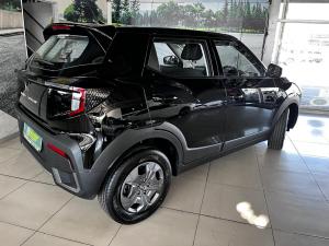 Mahindra XUV 3XO 1.2T MX2 auto - Image 4