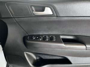 Kia Sportage 2.0 EX - Image 7