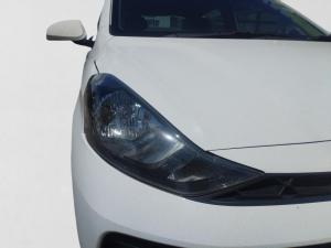 Hyundai Grand i10 1.2 Executive sedan auto - Image 8