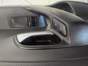 Volkswagen Polo Vivo hatch 1.4 Trendline - Image 16