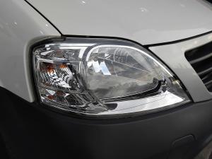 Nissan NP200 1.6i safety pack (aircon) - Image 17