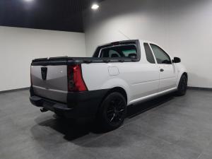 Nissan NP200 1.6i safety pack (aircon) - Image 28