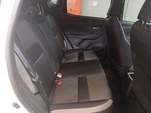 Nissan Magnite 1.0 Visia auto - Image 19