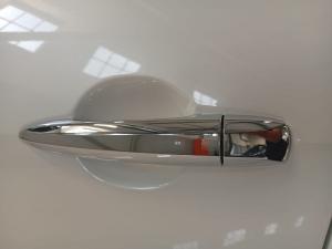 Nissan Magnite 1.0 Visia auto - Image 6