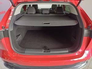 MG HS 2.0T Luxury - Image 11