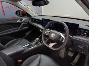 MG HS 2.0T Luxury - Image 20