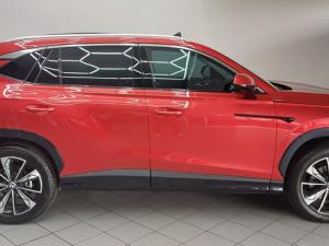 MG HS 2.0T Luxury - Image 4