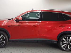 MG HS 2.0T Luxury - Image 6