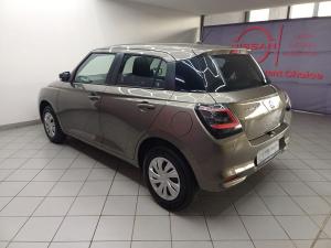 Suzuki Swift 1.2 GL - Image 12