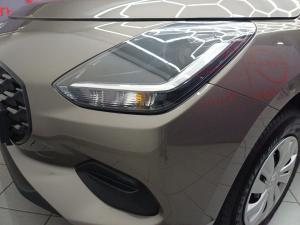 Suzuki Swift 1.2 GL - Image 14