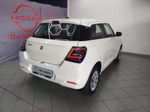 Suzuki Swift 1.2 GL - Image 6