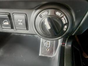 Nissan Navara 2.5DDTi double cab Pro-4X 4x4 - Image 16