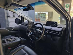 Hyundai Staria 2.2D Elite - Image 9