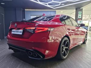 Alfa Romeo Giulia Quadrifoglio - Image 11