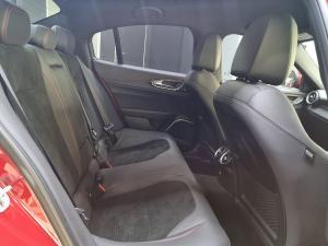 Alfa Romeo Giulia Quadrifoglio - Image 13