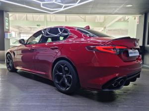 Alfa Romeo Giulia Quadrifoglio - Image 4