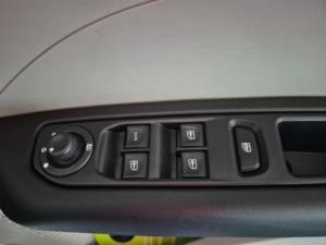 Renault Triber 1.0 Prestige - Image 12