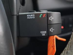 Renault Sandero 66kW turbo - Image 19