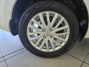 Suzuki DZire 1.2 GL auto - Image 12