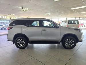 Toyota Fortuner 2.4GD-6 4x4 - Image 7