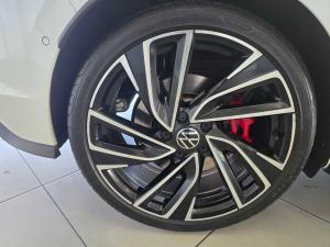 Volkswagen Golf GTI - Image 19