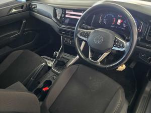 Volkswagen Polo hatch 1.0TSI Life manual - Image 9