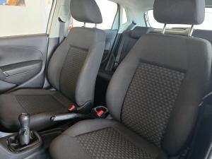 Volkswagen Polo Vivo hatch 1.4 - Image 14