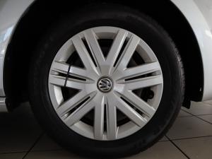 Volkswagen Polo Vivo hatch 1.4 Trendline - Image 8