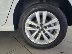 Volkswagen Polo Vivo hatch 1.6 Comfortline auto - Image 21