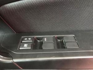 Suzuki Vitara Brezza 1.5 GL - Image 11