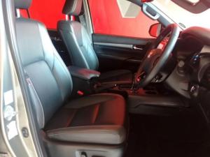 Toyota Hilux 2.8GD-6 double cab 4x4 Legend auto - Image 9